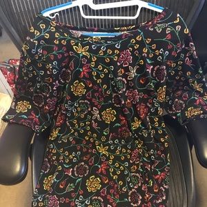 Black floral Lularoe Gigi top 2XL